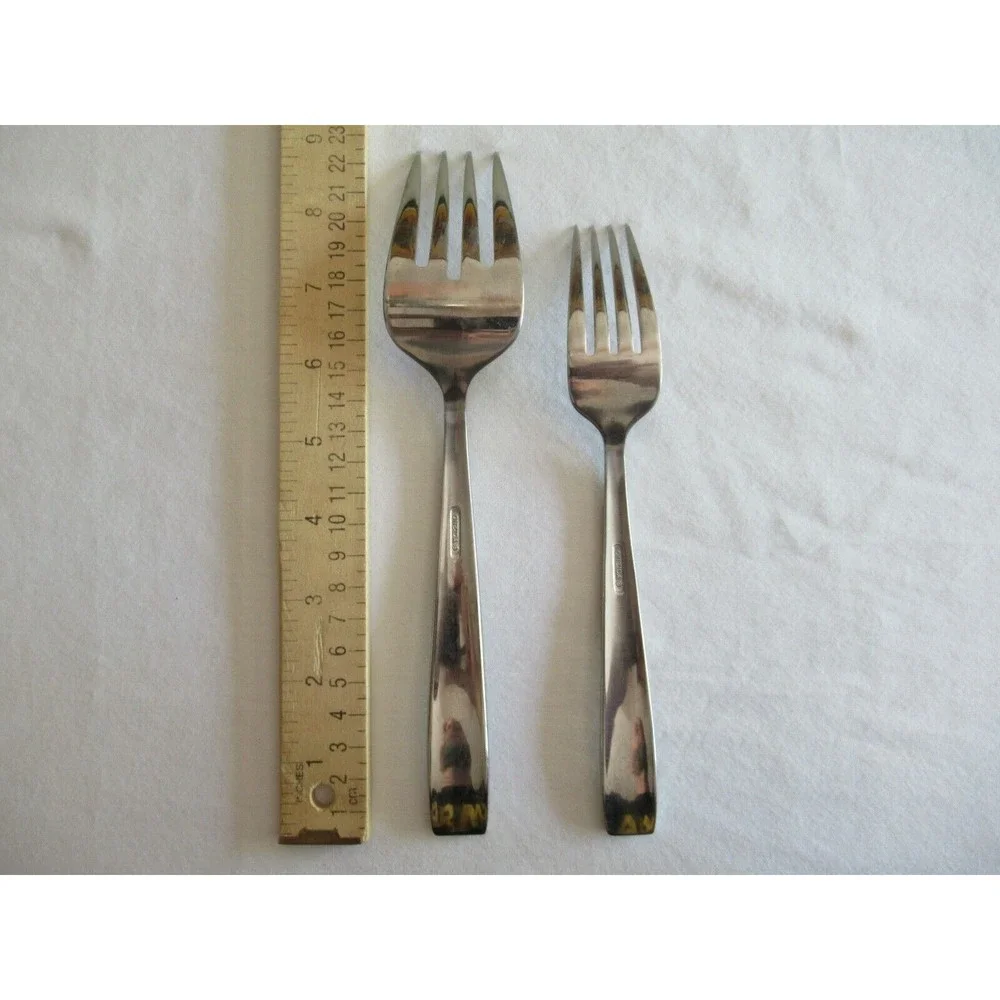 Lot of 13x Oneida ZINC Mixed Lot Stainless Flatware Meat Fork Spoons Spreader